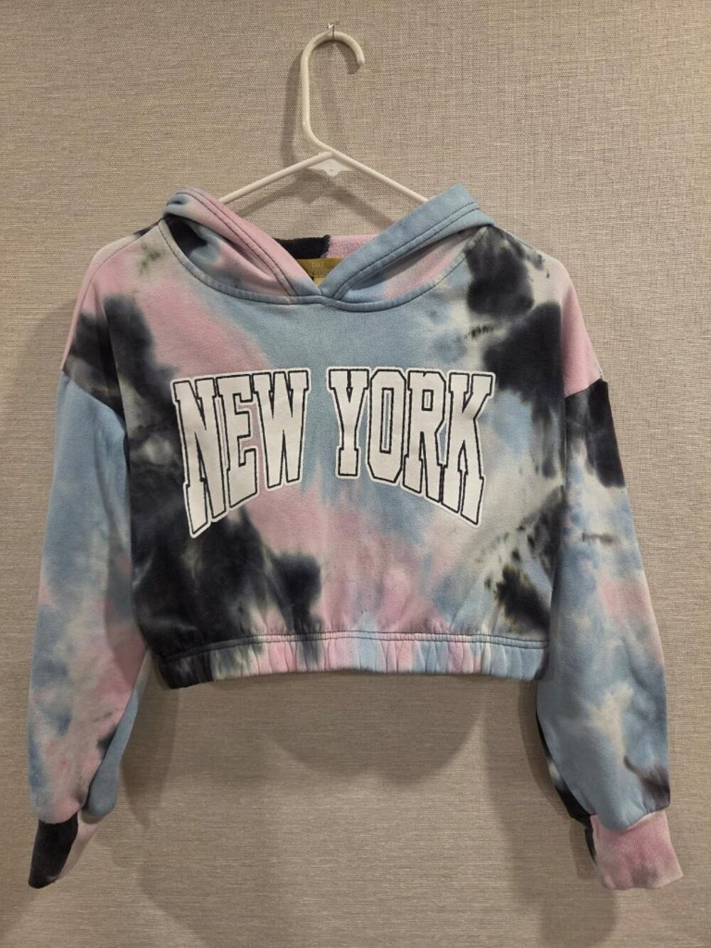 Cult Favorite New York Cropped Fleece Hoodie Pastel Tie Dye